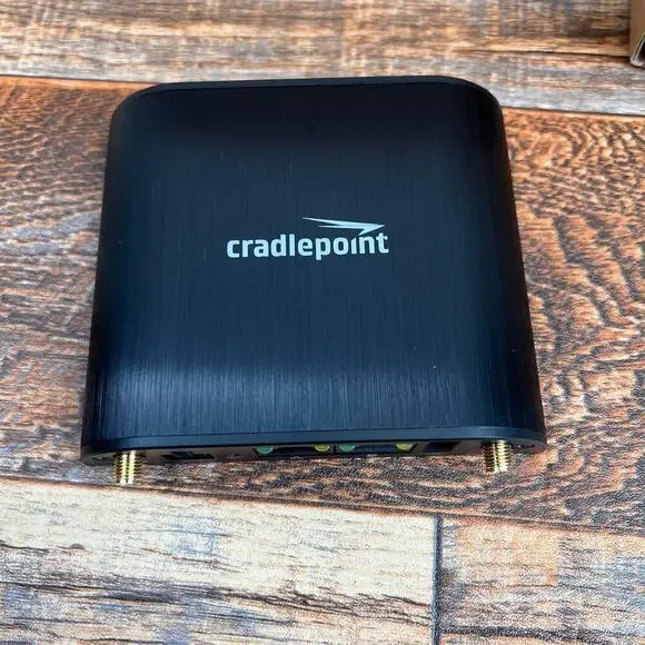 New Cradlepoint COR IBR600 Series Router Wifi Antennas Black